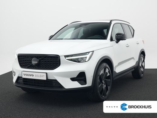 Volvo  XC40 B4 Plus Black Edition | 360&deg; Camera | Nubuck | Panoramadak | Harman/Kardon | 20" | Trekhaak | Ada... ActivLease financial lease