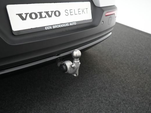 Volvo  XC40 B4 Plus Black Edition | 360&deg; Camera | Nubuck | Panoramadak | Harman/Kardon | 20" | Trekhaak | Ada... ActivLease financial lease