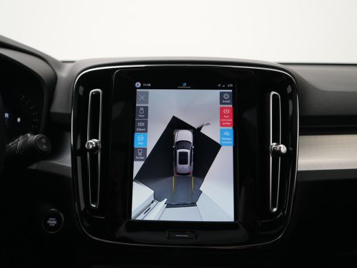 Volvo  XC40 B4 Plus Black Edition | 360&deg; Camera | Nubuck | Panoramadak | Harman/Kardon | 20" | Trekhaak | Ada... ActivLease financial lease