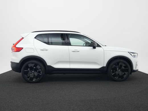 Volvo  XC40 B4 Plus Black Edition | 360&deg; Camera | Nubuck | Panoramadak | Harman/Kardon | 20" | Trekhaak | Ada... ActivLease financial lease