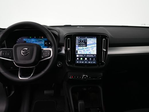 Volvo  XC40 B4 Plus Black Edition | 360&deg; Camera | Nubuck | Panoramadak | Harman/Kardon | 20" | Trekhaak | Ada... ActivLease financial lease