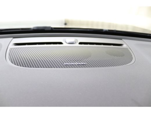 Volvo  XC40 T4 Recharge R-Design | Trekhaak | Panoramadak | SoH 86% | BLIS | 360 Camera | Adaptive Cruise | H... ActivLease financial lease