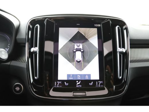 Volvo  XC40 T4 Recharge R-Design | Trekhaak | Panoramadak | SoH 86% | BLIS | 360 Camera | Adaptive Cruise | H... ActivLease financial lease