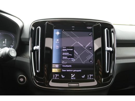 Volvo  XC40 T4 Recharge R-Design | Trekhaak | Panoramadak | SoH 86% | BLIS | 360 Camera | Adaptive Cruise | H... ActivLease financial lease