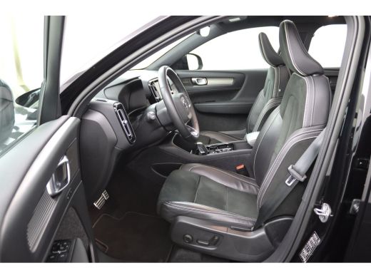 Volvo  XC40 T4 Recharge R-Design | Trekhaak | Panoramadak | SoH 86% | BLIS | 360 Camera | Adaptive Cruise | H... ActivLease financial lease