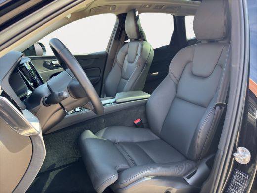 Volvo  XC60 2.0 T6 Plug-in hybrid AWD Core Bright | Stuur-Stoel-en Achterbankverwarming | 20' Velgen | Cruise... ActivLease financial lease