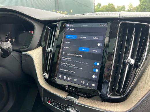 Volvo  XC60 2.0 T6 Plug-in hybrid AWD Inscription | Long Range! | SoH 100% | HUD | Harman/Kardon | 360 Camera | ActivLease financial lease