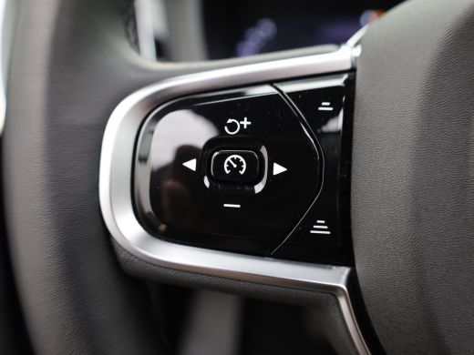 Volvo  XC60 2.0 T6 Plug-in hybrid AWD Plus Dark | Panodak | Trekhaak | Elk. A-klep | Apple Carplay / Adroid |... ActivLease financial lease