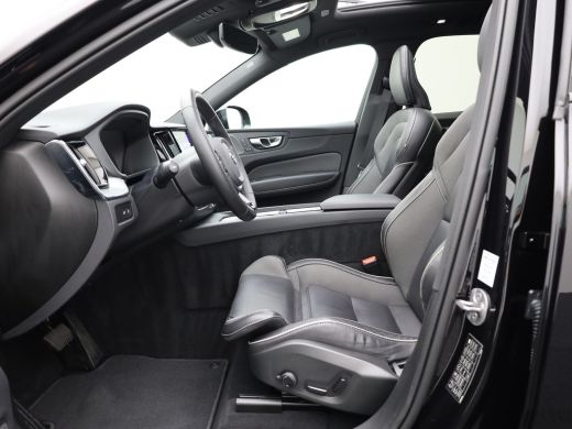 Volvo  XC60 2.0 T6 Plug-in hybrid AWD Plus Dark | Panodak | Trekhaak | Elk. A-klep | Apple Carplay / Adroid |... ActivLease financial lease