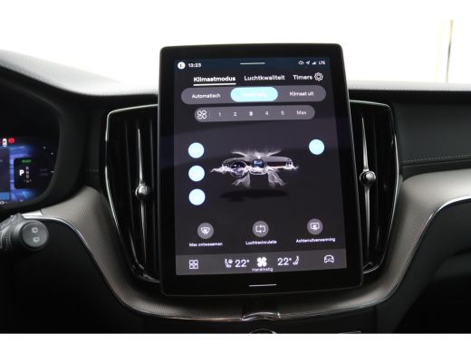 Volvo  XC60 T8 AWD Ultra Bright Exec. Ed. | Luchtvering | Trekhaak | Bowers & Wilkins | Massega | Snel Leverb... ActivLease financial lease