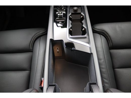 Volvo  XC60 T8 AWD Ultra Bright Exec. Ed. | Luchtvering | Trekhaak | Bowers & Wilkins | Massega | Snel Leverb... ActivLease financial lease