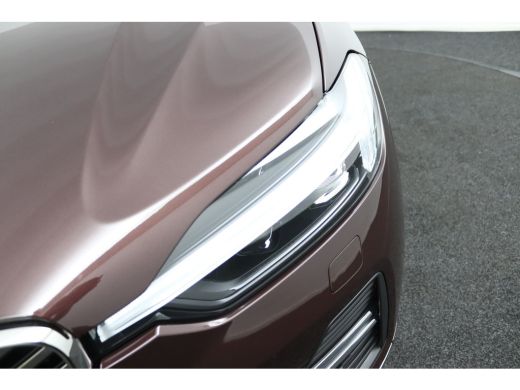 Volvo  XC60 T8 AWD Ultra Bright Exec. Ed. | Luchtvering | Trekhaak | Bowers & Wilkins | Massega | Snel Leverb... ActivLease financial lease
