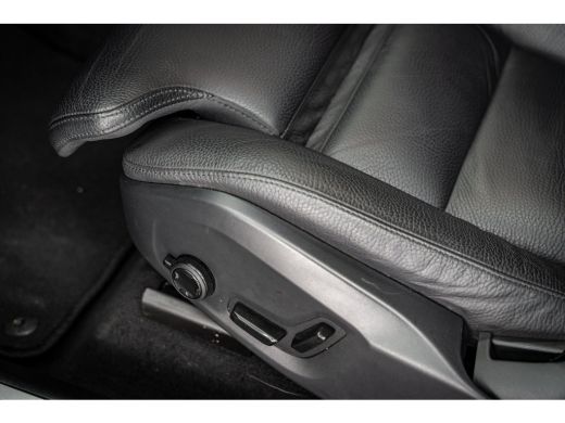 Volvo  XC60 T6 350PK Plus Bright | Elek Achterklep | Cruise Control | Panoramadak | Memory ActivLease financial lease