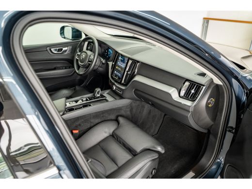 Volvo  XC60 T6 350PK Plus Bright | Elek Achterklep | Cruise Control | Panoramadak | Memory ActivLease financial lease