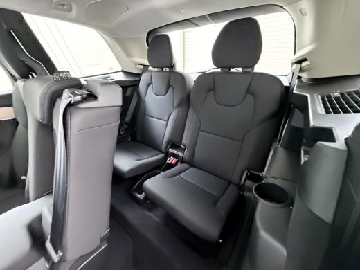 Volvo  XC90 2.0 T8 Plug-in hybrid AWD Plus Dark VAN:69.900,- VOOR:67.877,- UW HERFSTVOORDEEL:2.023,- ACC | AP... ActivLease financial lease
