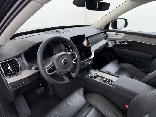 Volvo  XC90 2.0 T8 Plug-in hybrid AWD Ultra Dark VAN:77.900,- VOOR:71.877,- UW HERFSTVOORDEEL:6.023,-BOWERS &... ActivLease financial lease