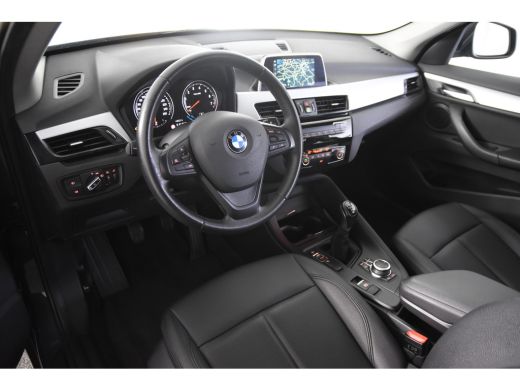 BMW X1 sDrive18i *1ste Eigenaar*Leer*Navigatie*Trekhaak*Carplay* ActivLease financial lease