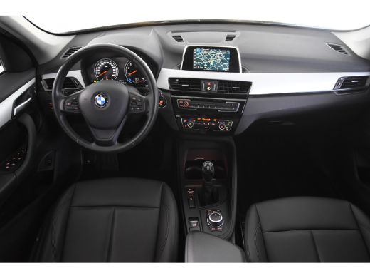 BMW X1 sDrive18i *1ste Eigenaar*Leer*Navigatie*Trekhaak*Carplay* ActivLease financial lease