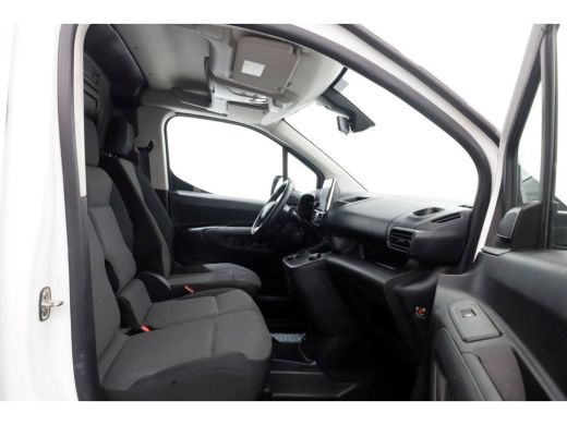 Citroën Berlingo 1.2 PureTech 110pk Benzine Automaat Airco/Navi/3Pers. 06-2020 ActivLease financial lease