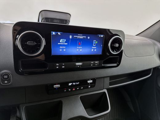 Mercedes-Benz eSprinter 320 L3H2 Pro 81kWh Nieuw Led Snelladen Carplay Betimmering ActivLease financial lease