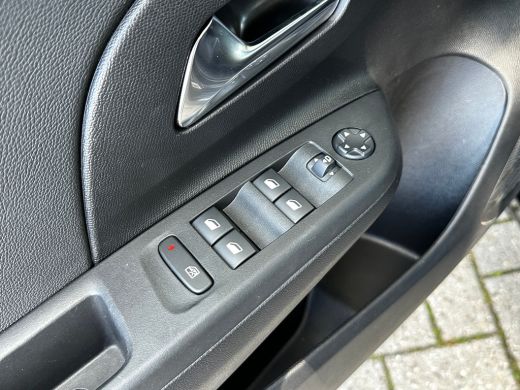 Opel Corsa 1.2 Turbo 100 PK GS | CLIMATE CONTROL| DODEHOEK DETECTIE| KEYLESS ENTRY & START| DRAADLOZE TELEFO... ActivLease financial lease