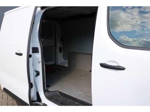 Peugeot e-Expert EV L3 75 kWh | 8 Jaar Garantie | Navi | Camera | PDC V+A | Cruise control | Houtenvloer | | Navi ... ActivLease financial lease