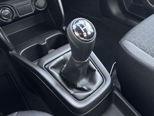 Suzuki Swift 1.2 Comfort Smart Hybrid | Nieuw | Direct uit voorraad leverbaar |  Navigatiesysteem | Adaptieve ... ActivLease financial lease