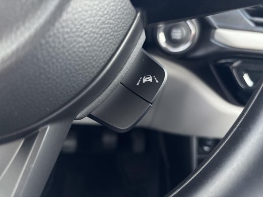 Suzuki Swift 1.2 Comfort Smart Hybrid | Nieuw | Direct uit voorraad leverbaar |  Navigatiesysteem | Adaptieve ... ActivLease financial lease