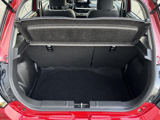 Suzuki Swift 1.2 Comfort Smart Hybrid | Nieuw | Direct uit voorraad leverbaar |  Navigatiesysteem | Adaptieve ... ActivLease financial lease