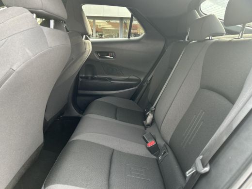 Toyota C-HR 1.8 Hybrid 140 Dynamic ActivLease financial lease