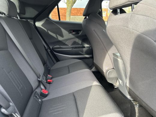 Toyota C-HR 1.8 Hybrid 140 Dynamic ActivLease financial lease