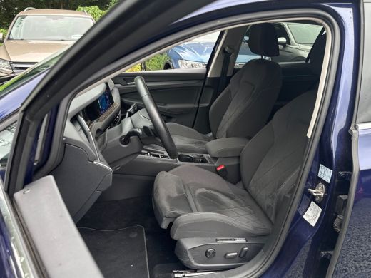 Volkswagen e-Golf 204PK E-HYBRIDE DSG STYLE ALCANTARA/NAVI/CARPLAY ActivLease financial lease