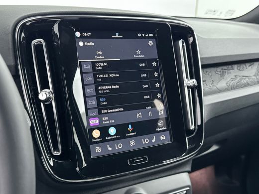 Volvo  XC40 Single Motor Core 69 kWh | 19" Allseason | Stoel/Stuurverwarming | Warmtepomp | Google Navigatie ... ActivLease financial lease