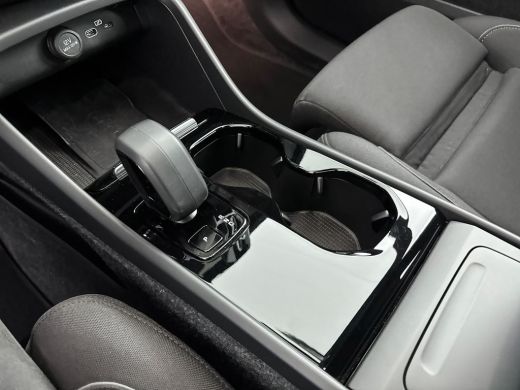 Volvo  XC40 Single Motor Core 69 kWh | 19" Allseason | Stoel/Stuurverwarming | Warmtepomp | Google Navigatie ... ActivLease financial lease