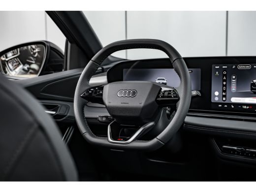 Audi Q6 e-tron S edition 83 kWh / 252 pk | Adaptive air suspension | Adaptive cruise control | Audi sound system ActivLease financial lease