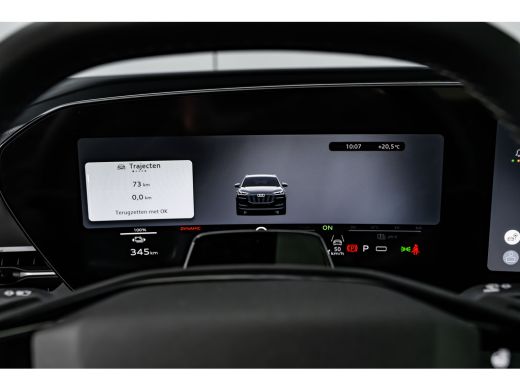Audi Q6 e-tron S edition 83 kWh / 252 pk | Adaptive air suspension | Adaptive cruise control | Audi sound system ActivLease financial lease