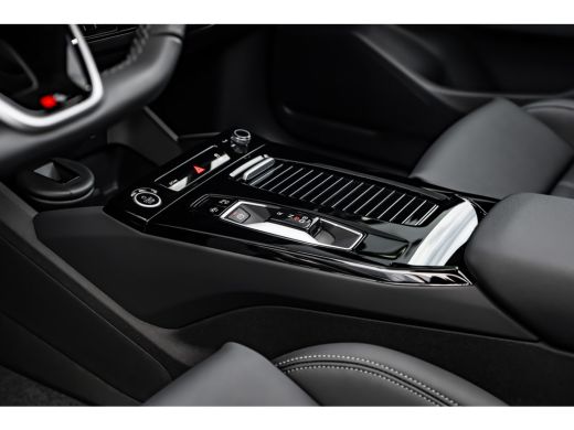 Audi Q6 e-tron S edition 83 kWh / 252 pk | Adaptive air suspension | Adaptive cruise control | Audi sound system ActivLease financial lease