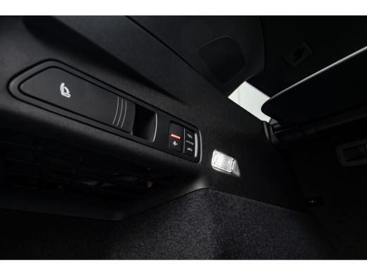 Audi Q6 e-tron S edition 83 kWh / 252 pk | Adaptive air suspension | Adaptive cruise control | Audi sound system ActivLease financial lease