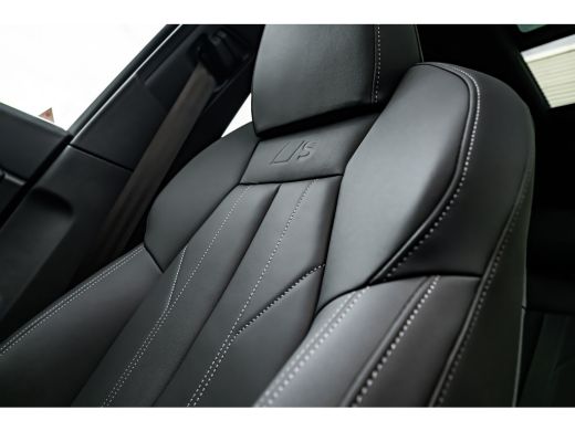 Audi Q6 e-tron S edition 83 kWh / 252 pk | Adaptive air suspension | Adaptive cruise control | Audi sound system ActivLease financial lease