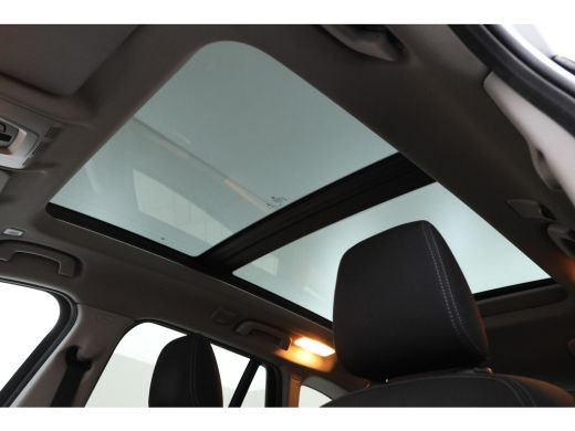 BMW X1 sDrive18d High Executive - Automaat, Panorama dak, Navigatie ActivLease financial lease