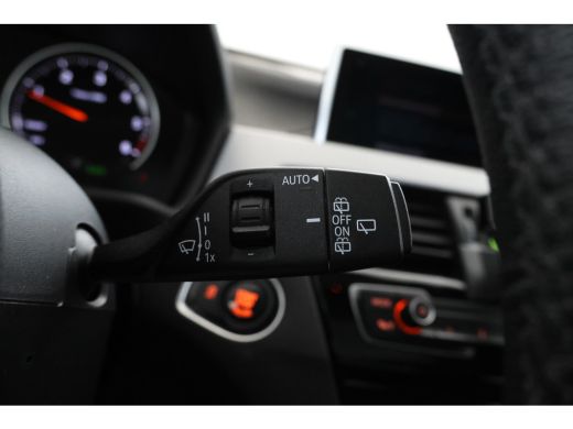 BMW X1 sDrive18d High Executive - Automaat, Panorama dak, Navigatie ActivLease financial lease