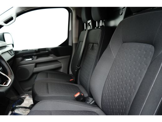 Ford E-Transit Custom 340 L2H1 71KWh 218 pk Limited | 3 Zits | Winterpack | 370km WLTP | 2300kg Trekgewicht ActivLease financial lease
