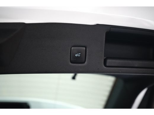 Ford Kuga Plug-In Hybrid ST-Line X 225pk | Panoramadak | Head-Up | Adaptive Cruise | Dodehoek Detectie ActivLease financial lease