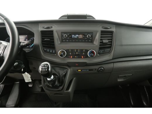Ford Transit Custom 2.0 TDCI L1H1 | Airco | Cruise | 3 Zits | Parkeersens. | Trekhaak | Stoelverwarming ActivLease financial lease