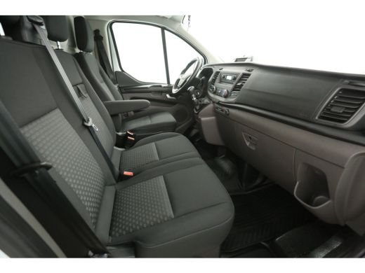 Ford Transit Custom 2.0 TDCI L1H1 | Airco | Cruise | 3 Zits | Parkeersens. | Trekhaak | Stoelverwarming ActivLease financial lease