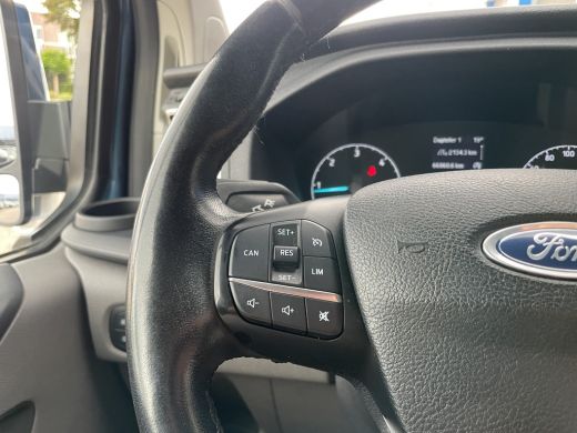 Ford Transit Custom 300 2.0 170pk TDCI L2H1 Limited DC | Trekhaak | 2x Schuifdeur | Camera | Leder | Stoelverwarming ActivLease financial lease