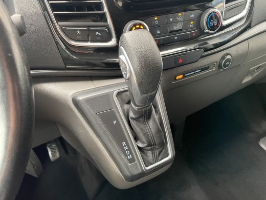Ford Transit Custom 300 2.0 170pk TDCI L2H1 Limited DC | Trekhaak | 2x Schuifdeur | Camera | Leder | Stoelverwarming ActivLease financial lease