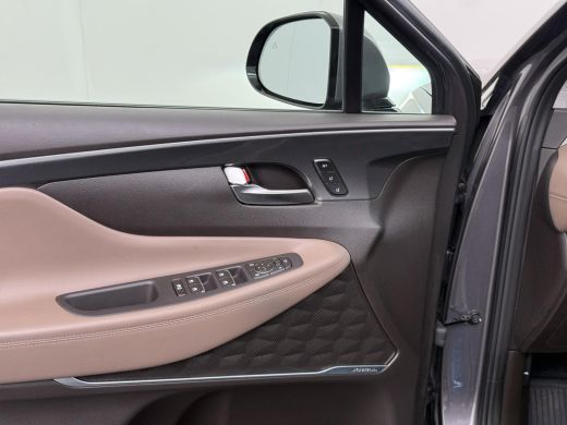 Hyundai Santa Fe 1.6 T-GDI PHEV Premium Sky 7p. APPLE CARP. | STOEL VENTILATIE/VERWARMING | 7 PERS | 360˚ CAMERA |... ActivLease financial lease