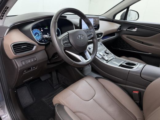 Hyundai Santa Fe 1.6 T-GDI PHEV Premium Sky 7p. APPLE CARP. | STOEL VENTILATIE/VERWARMING | 7 PERS | 360˚ CAMERA |... ActivLease financial lease