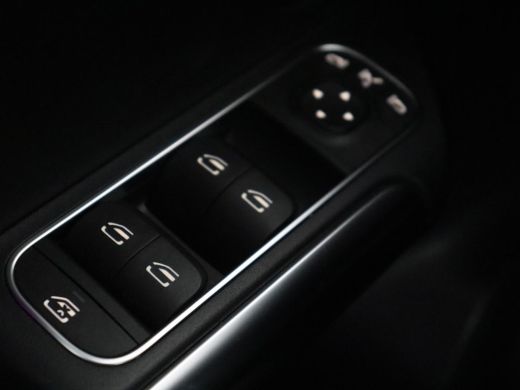 Mercedes-Benz EQA | SOH 94,2% | Half leder | Cruise control | Trekhaak | Stoelverwarming | Sfeerverlichting | Carpl... ActivLease financial lease